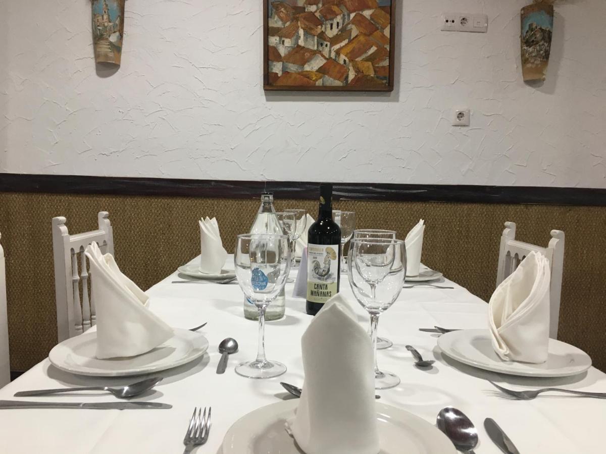 Hostal- Restaurante Estacion Via Verde โอลเวรา ภายนอก รูปภาพ